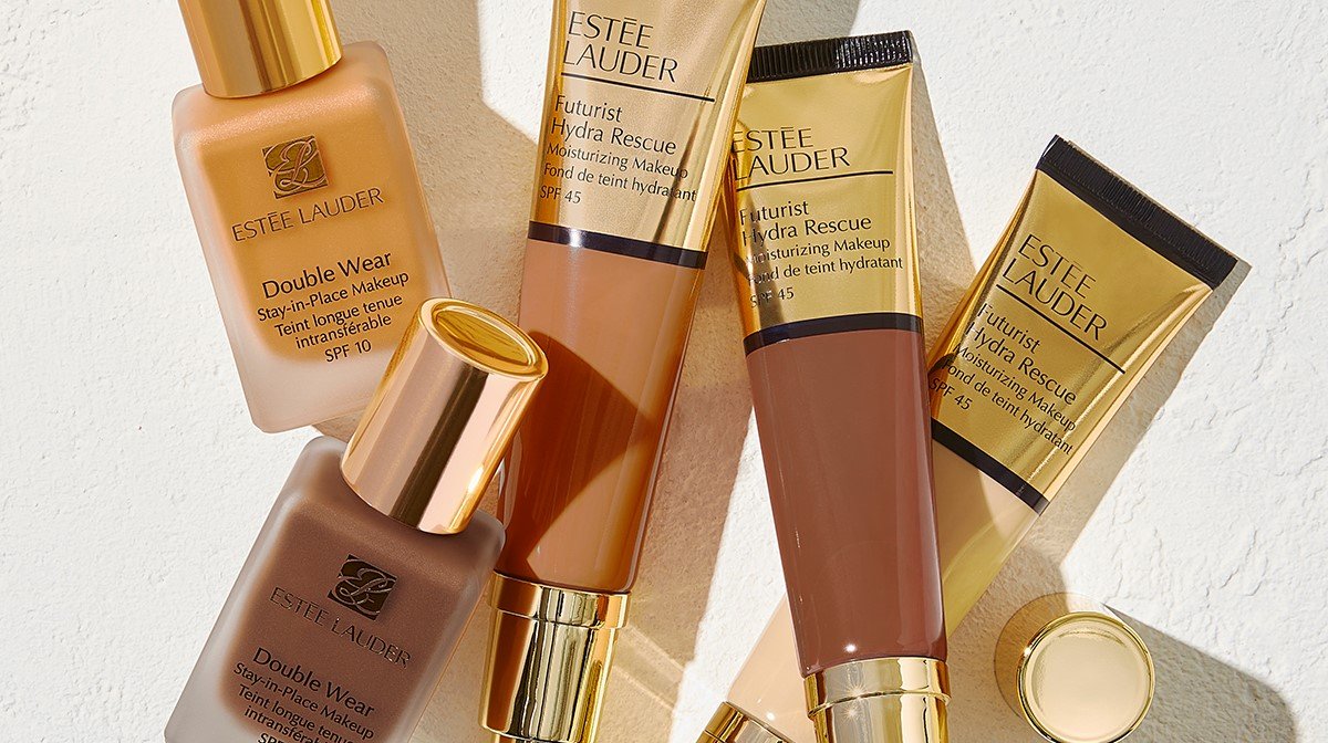 Descubre el glamur del maquillaje Estée Lauder y luce radiante.