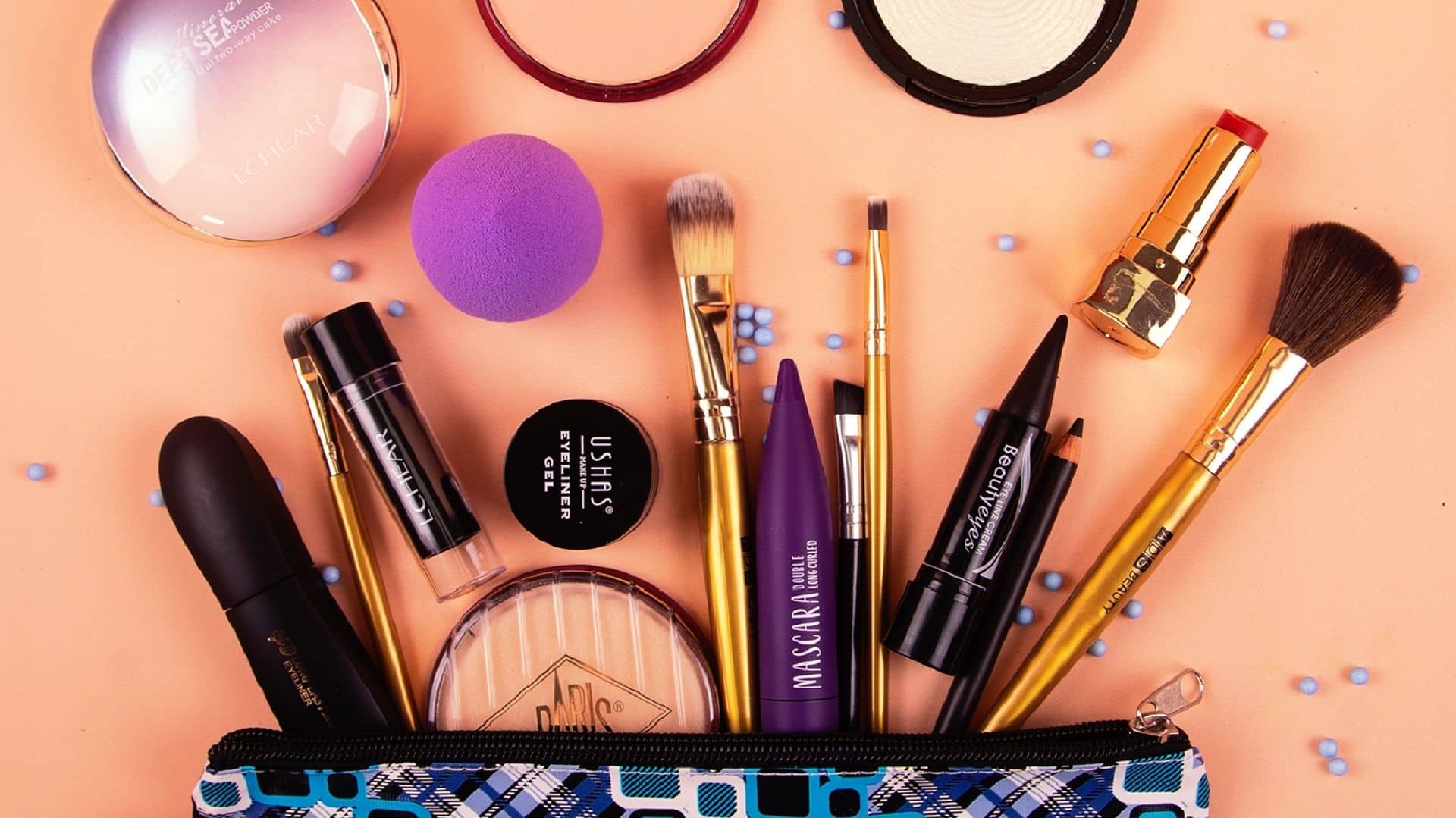 Despierta tu creatividad con los juegos de maquillaje estético.