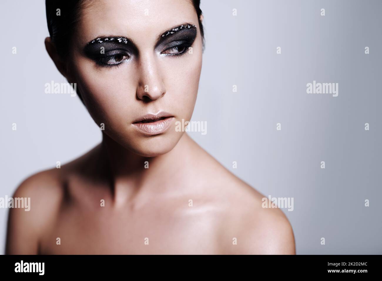Descubre hermosos fondos de pantalla estéticos de maquillaje – ¡Embellece tu pantalla ahora!