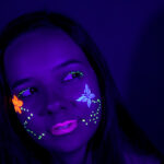 Descubre el maquillaje fluorescente perfecto para tus eventos especiales.