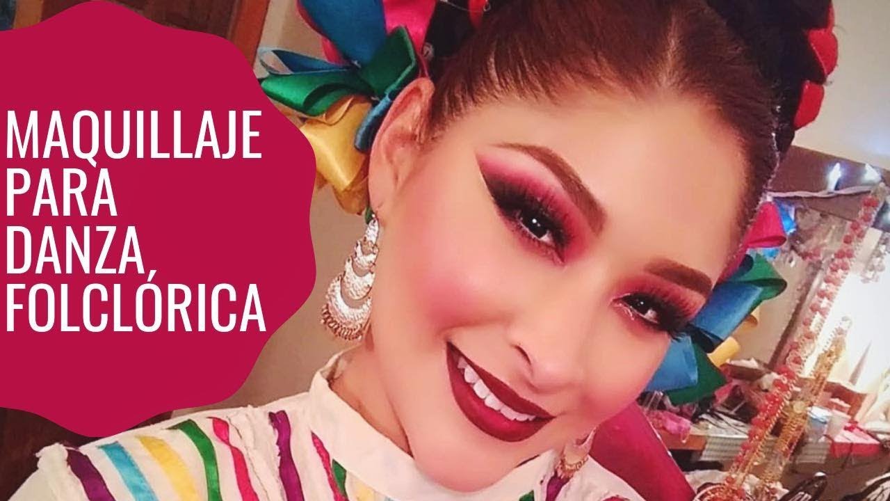 Descubre el arte del maquillaje artístico folklórico: colores vibrantes y tradición.