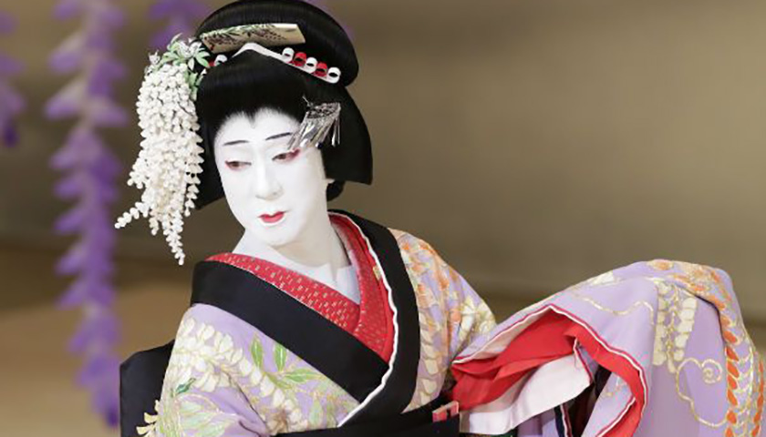 Descubre el encanto del maquillaje geisha: técnicas y secretos para resaltar tu Belleza