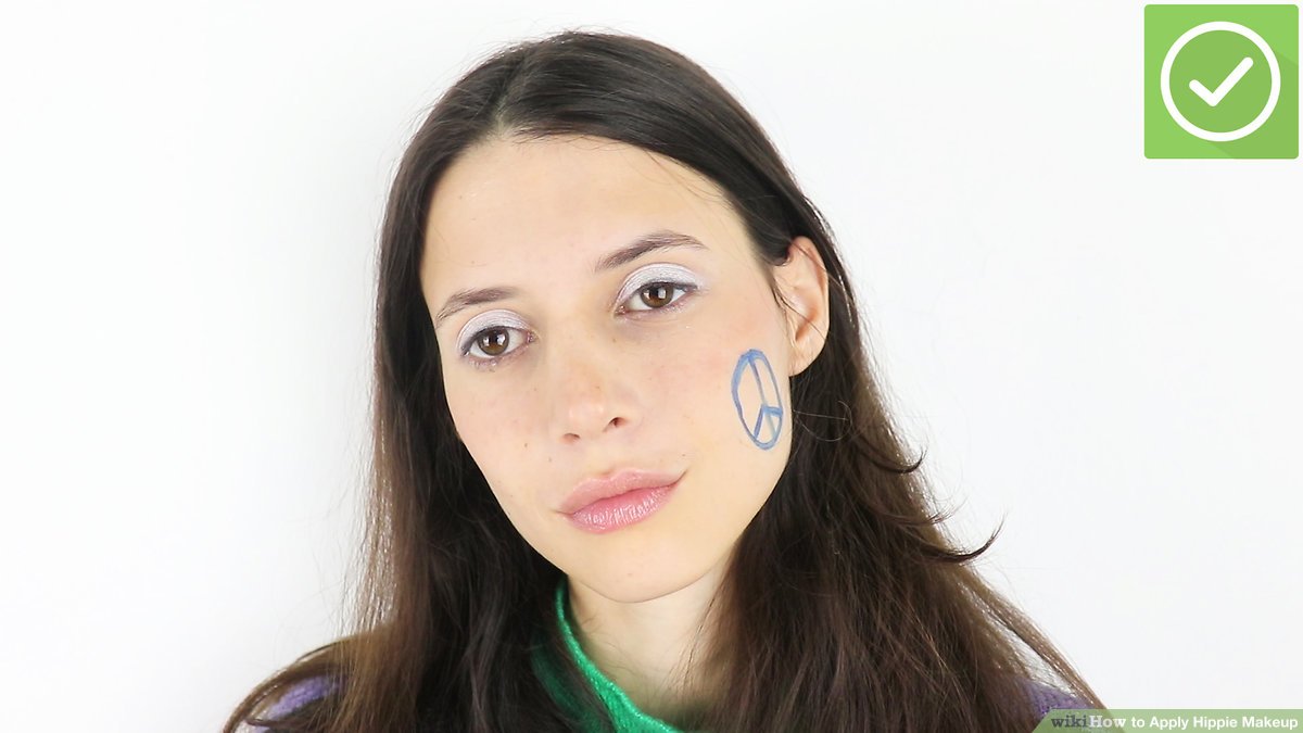 Descubre los secretos del maquillaje hippie para resaltar tus ojos energéticamente.