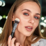 Descubre los secretos del maquillaje 023 para un look impecable y radiante.