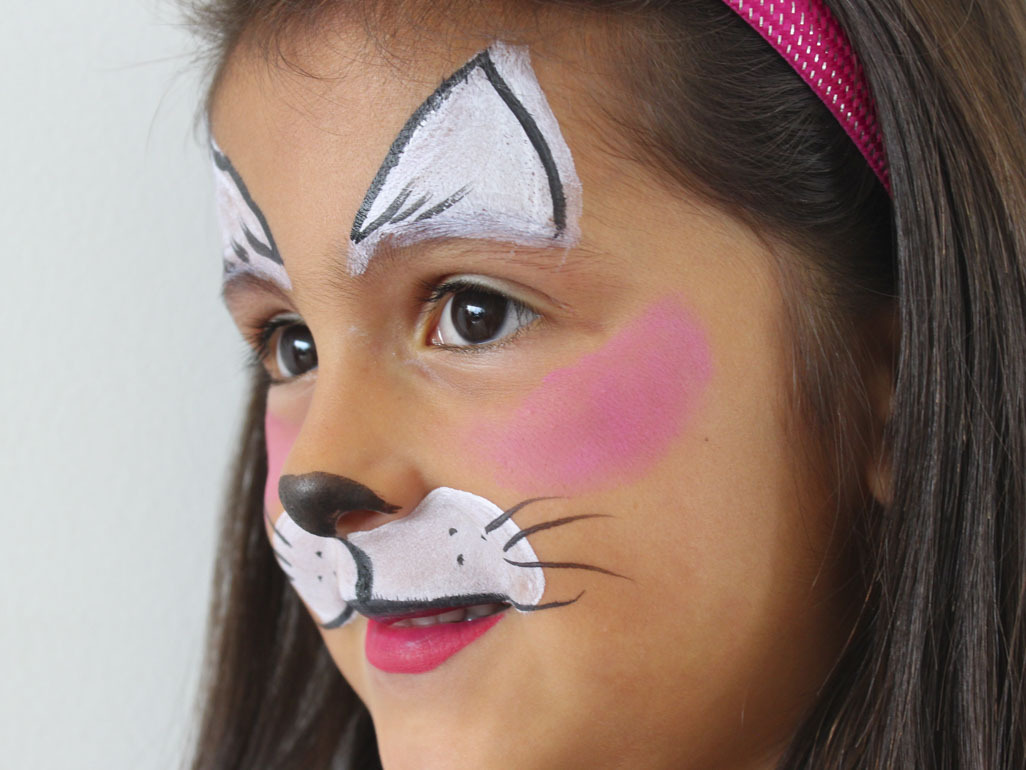 Descubre el mejor maquillaje para cara de gato infantil y diviértete al máximo