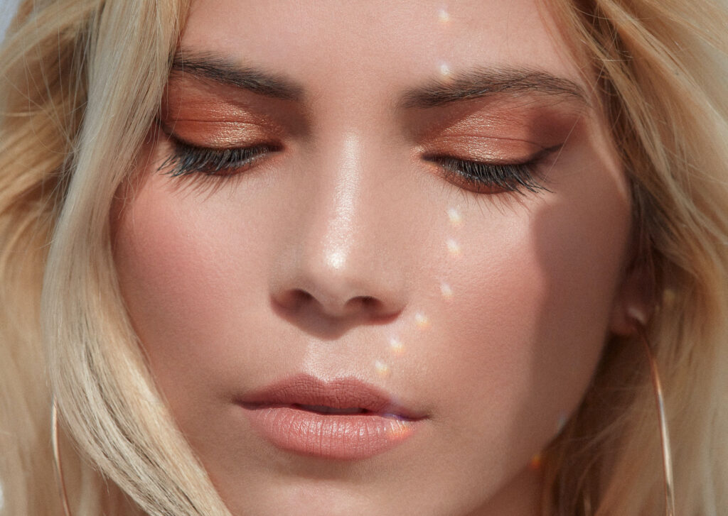 Descubre el encanto del maquillaje inglés de calidad Para amantes de