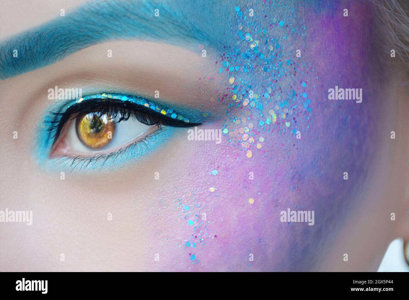 Descubre el mágico maquillaje inspirado en la Sirenita con resultados asombrosos