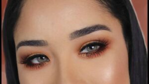 Descubre el mejor maquillaje juvenil para morenas: sencillo, natural y radiante