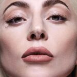 Descubre el impactante maquillaje de Lady Gaga y deslumbra en cualquier ocasión.