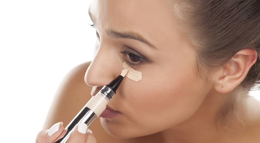 Descubre el encanto del maquillaje natural beige con Seytu. Consigue un look radiante y fresco en solo minutos. Ideal para quienes buscan un estilo sutil y elegante. Haz clic y deslumbra con tu Belleza natural.