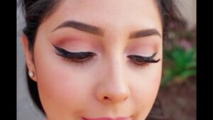 Descubre el encanto del maquillaje rosa natural para resaltar tu Belleza