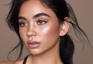 Descubre cómo lograr un maquillaje natural impecable | Tips y trucos para un look fresco y radiante | Ideal para quienes buscan un aspecto sutil y elegante