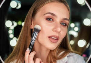 Descubre el mejor maquillaje natural para tus XV años y luce radiante en tu día especial.