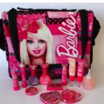 Encuentra el mejor maquillaje para niñas Barbie ¡Diviértete y luce como una verdadera princesa con nuestra increíble selección!