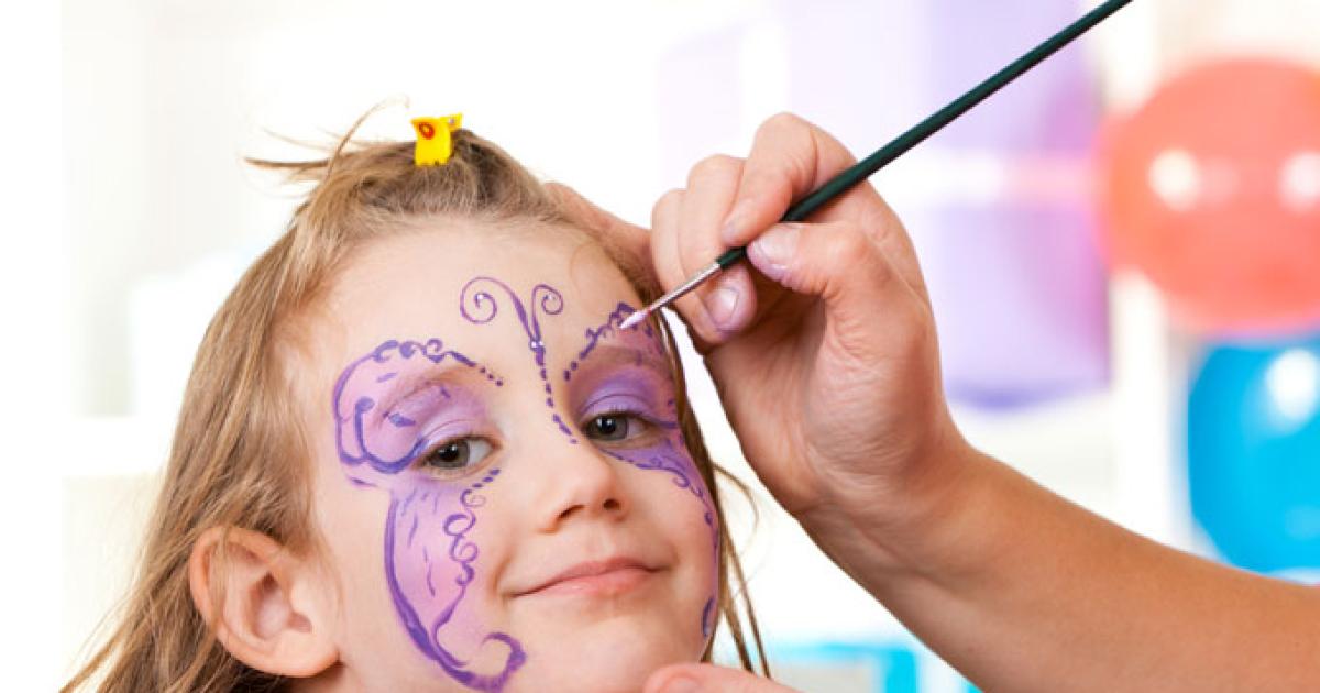 Descubre el maquillaje para niñas fácil y divertido que te encantará