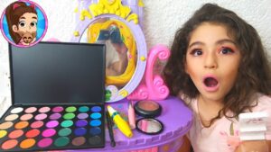 Descubre el maquillaje perfecto para niñas grandes y diviértete con estilo.