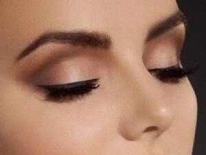 Transforma tu apariencia con el mejor maquillaje para novias – ¡Descubre cómo resaltar tu Belleza en tu gran día!