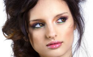 Encuentra los mejores servicios de maquillaje en Zaragoza.