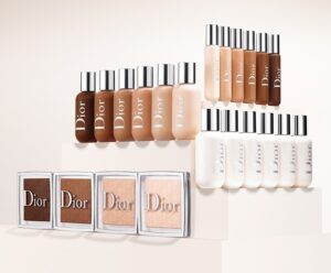 Descubre los secretos de Florence Maquillaje para lucir radiante y natural. Aprende técnicas profesionales y encuentra los mejores productos. ¡Dale un toque especial a tu Belleza!