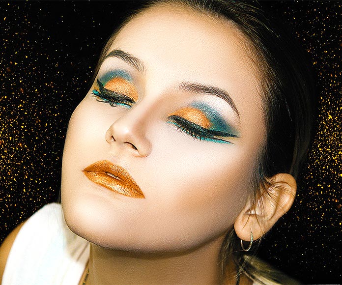 Descubre los secretos del maquillaje de ojos y labios para resaltar tu Belleza.