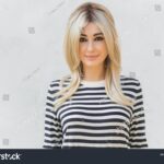 Descubre el encanto del maquillaje retro años 70 y luce un estilo vintage inigualable.