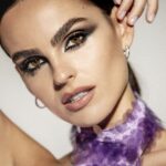 Transforma tu look con el maquillaje rockero para mujer y luce audaz y poderosa