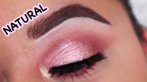 Descubre el encanto del maquillaje rosa para ojos y resalta tu Belleza femenina.