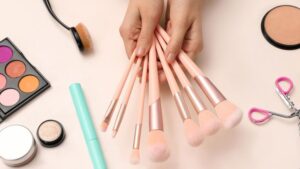 Descubre los mejores tips para maquillaje de mujeres y resalta tu Belleza.