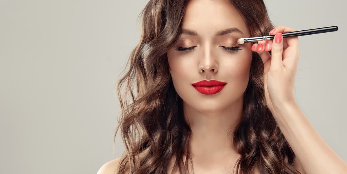 Descubre el fascinante mundo del makeup icon aesthetic y luce radiante todos los días con nuestros consejos expertos.