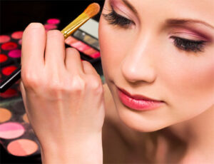 Descubre los maquillajes bonitos aesthetic 
para lucir radiante y destacar tu Belleza.
