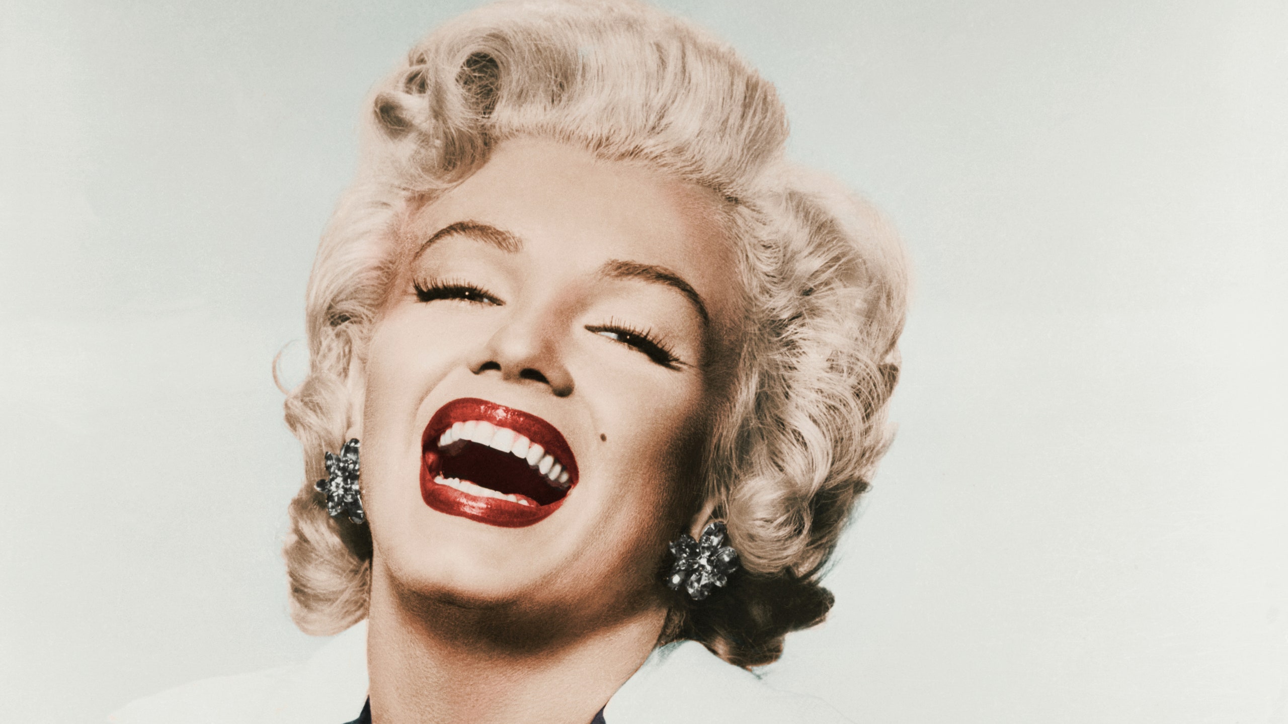 Marilyn Monroe al natural: Descubre su Belleza sin maquillaje