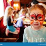 Transforma a tu niña en una hermosa mariposa con nuestro maquillaje especial