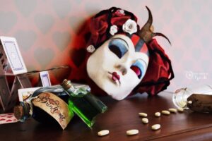 ¡Descubre las mejores máscaras de Alicia en el País de las Maravillas! ¡Déjate llevar por la magia y la fantasía!