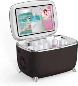 Mini nevera skincare: la solución para una piel fresca y radiante