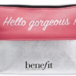 Consigue tu neceser de maquillaje Benefit: Organiza y lleva tus productos favoritos – ¡Belleza ahora!