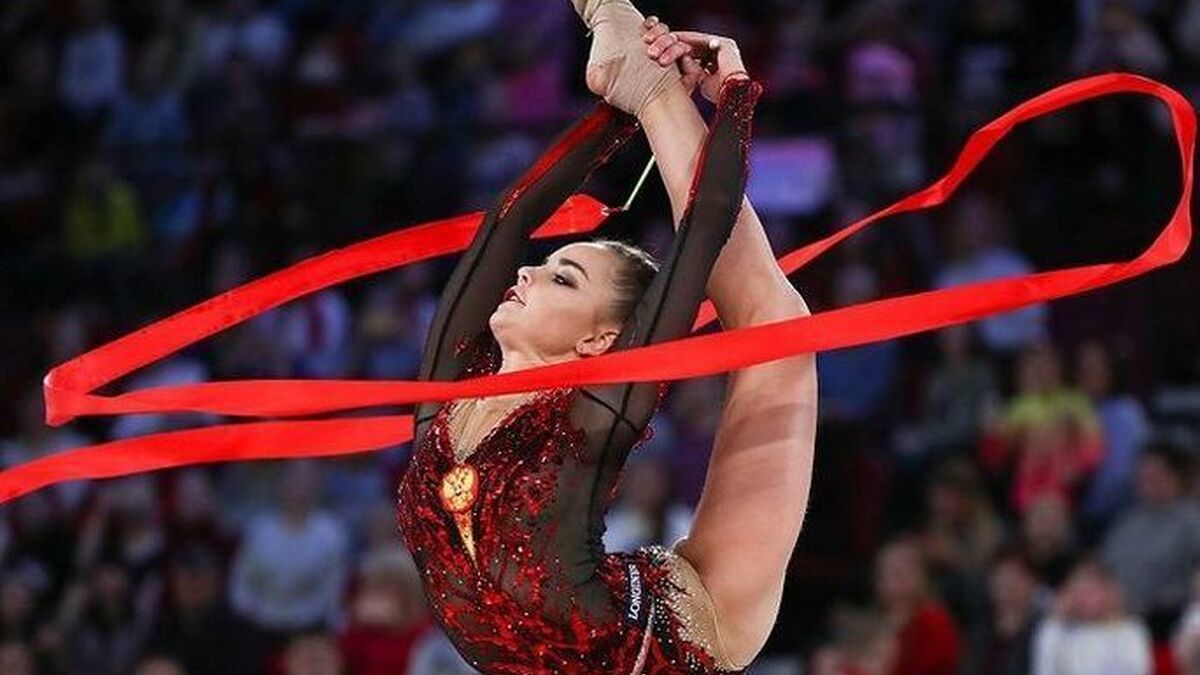 Encuentra el maquillaje ideal para las pequeñas gimnastas que resalta su Belleza y confianza.