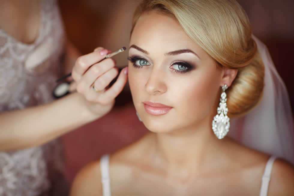 Descubre el maquillaje de novia con Belleza protegida y radiante