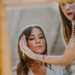 Descubre los secretos del maquillaje de novia para lucir radiante en tu gran día.