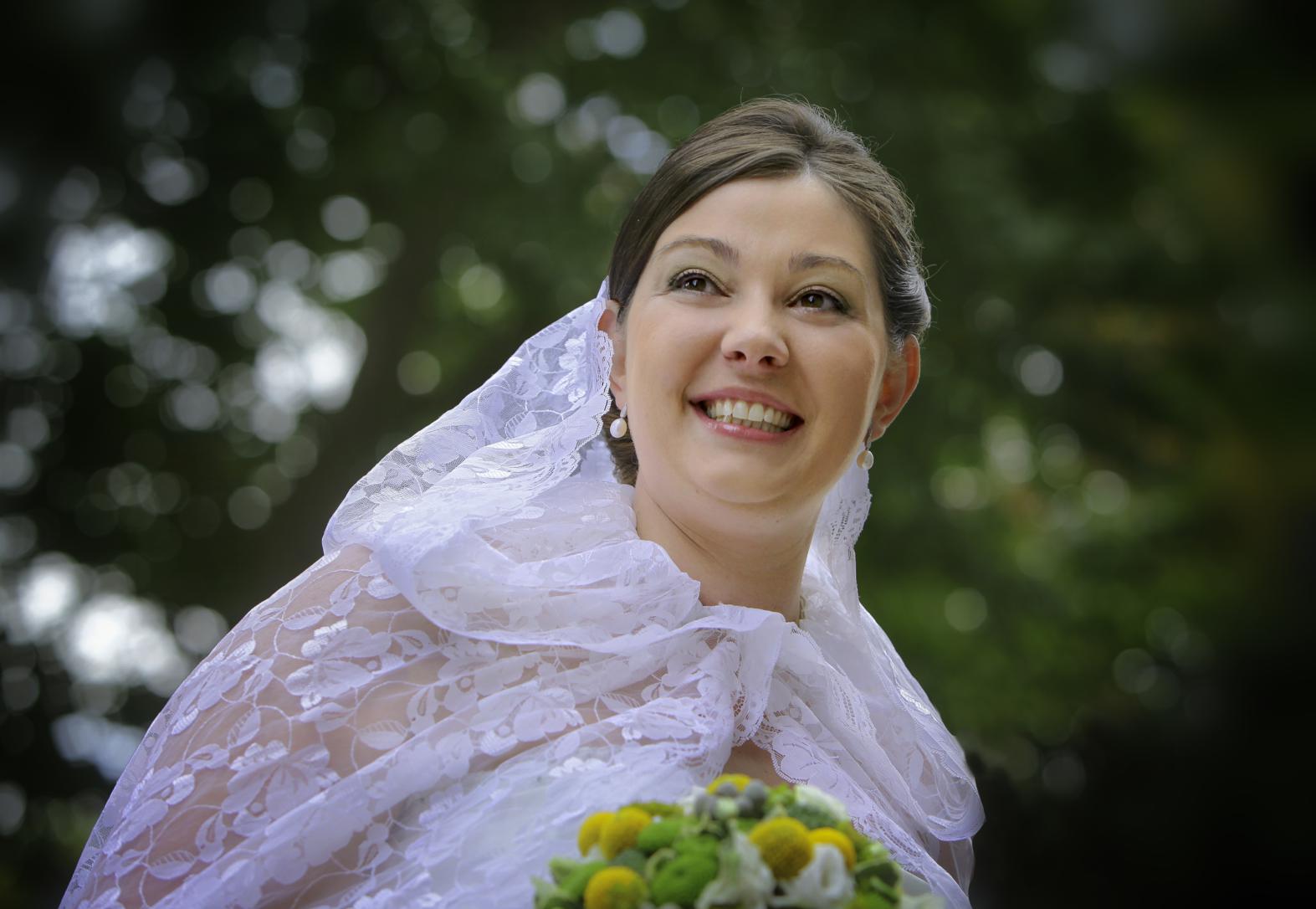 Maquillaje de novias en Oviedo: Descubre el look perfecto para tu gran día