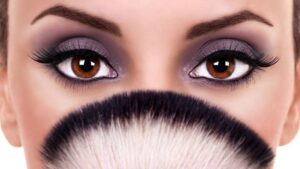 Maquillaje de novia para realzar ojos grandes: consejos y tendencias.