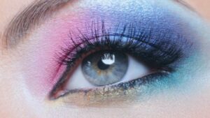 Resalta tu mirada con el mejor maquillaje de ojos japones.