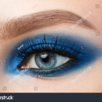 Descubre los secretos del maquillaje de ojos en azules para resaltar tu mirada