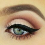Descubre cómo resaltar tu mirada con el mejor maquillaje para ojos.