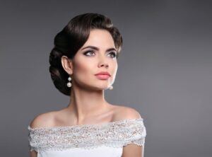 Descubre los mejores consejos de maquillaje para novias con ojos marrones