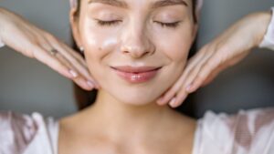 Consejos para el cuidado de la piel con granos: mantén tu cutis saludable y radiante.