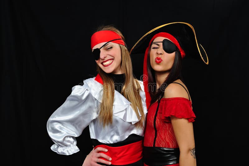 Descubre el maquillaje pirata perfecto para chicas aventureras