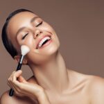 Consigue un maquillaje perfecto con nuestra prebase – Aumenta la duración y acabado de tu maquillaje con nuestra prebase. Ideal para todo tipo de Belleza. Clic aquí.