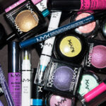 ¡Descuentos imperdibles en maquillaje al por mayor! Obtén los mejores precios y amplia tu colección. Ideal para revendedores y profesionales del maquillaje. ¡Aprovecha estas ofertas ahora!