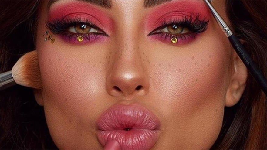 Encuentra el mejor maquillaje MAC en Medellín: ¡Descubre los productos y tendencias más destacados!