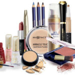 Encuentra dónde Bellezar maquillaje Max Factor para lucir radiante.